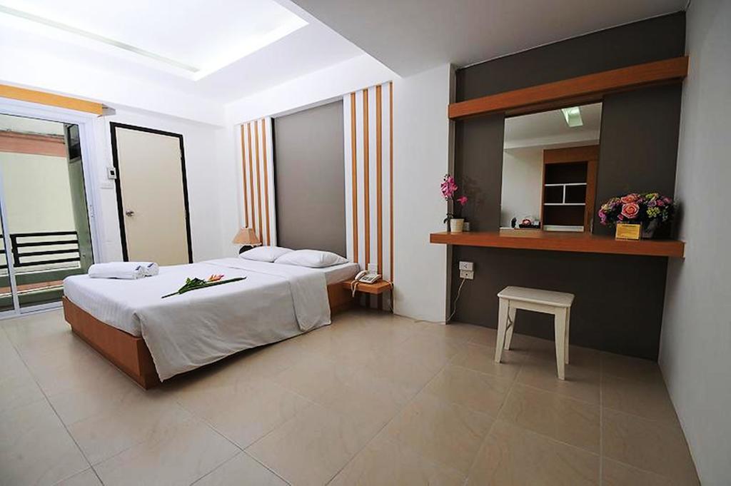 Beerapan Hotel Bangkok Zimmer foto